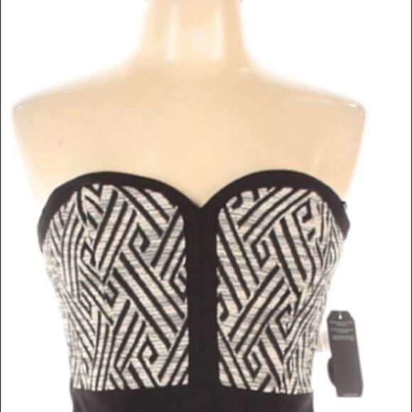 Guess Vixen Black Bandage Strapless dress - Picture 5 of 9